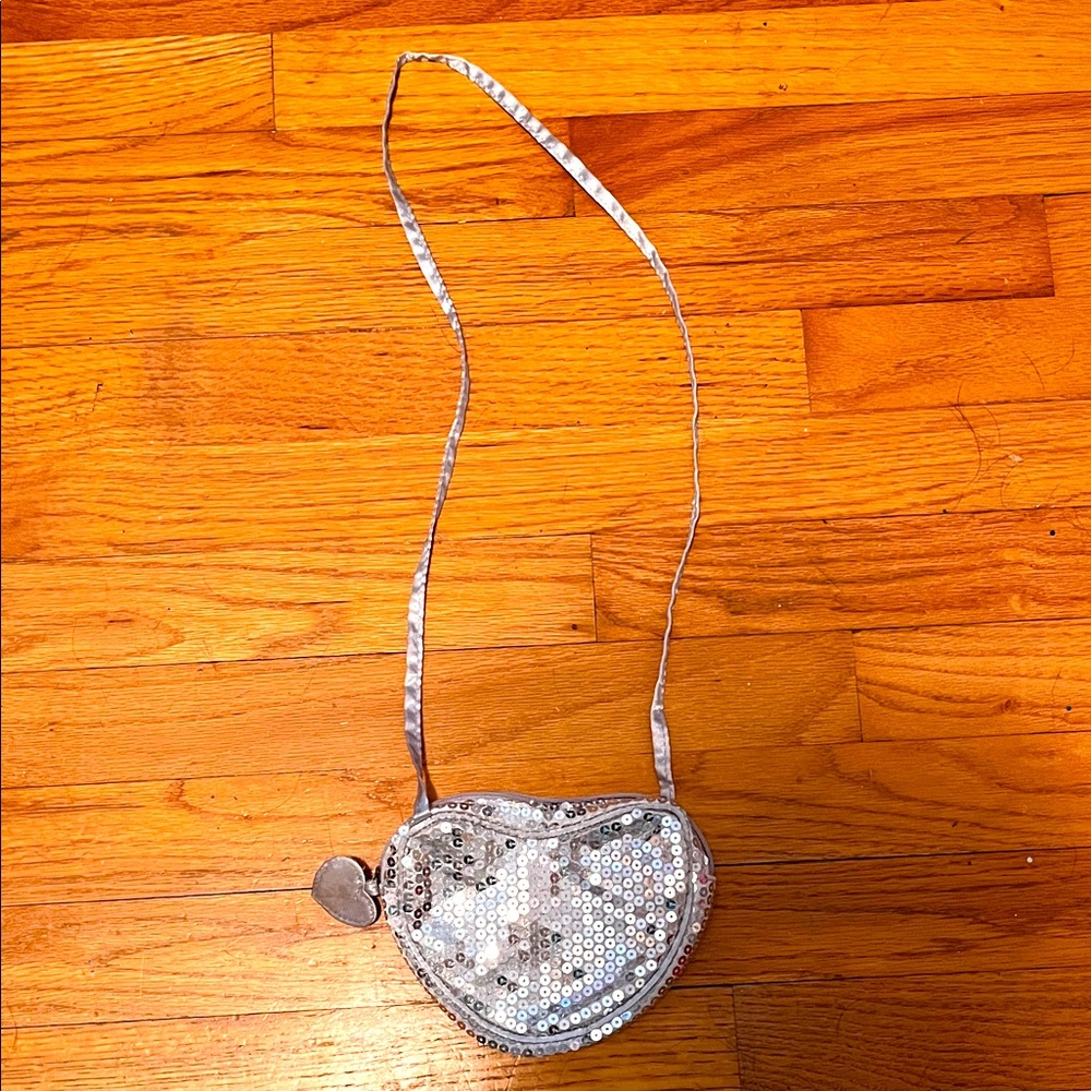 Silver Sequin Heart-Shaped Women's Bag